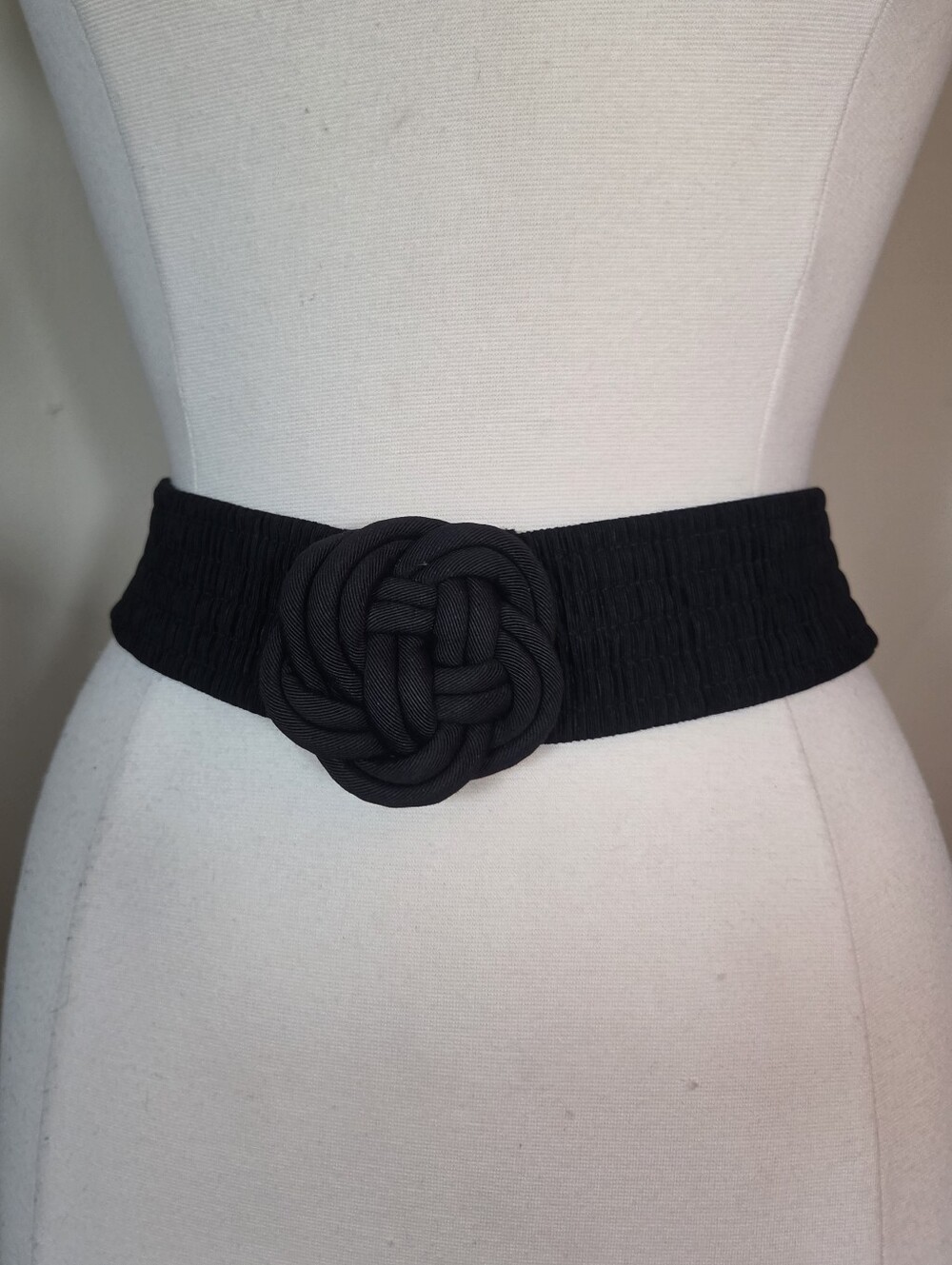 Vintage Stretch Knot Belt